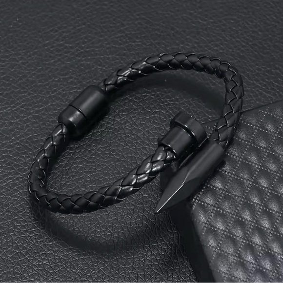 Men’s Nail Black Bracelet Magnet Buckle - Picture 2 of 3